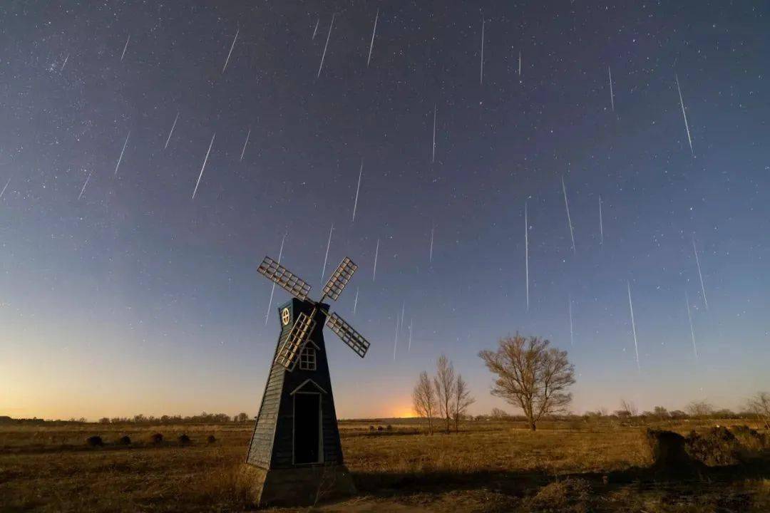 当流星光临地球的那一刻<strong></p>
<p>eos行情</strong>,用EOS记录下绝美星空