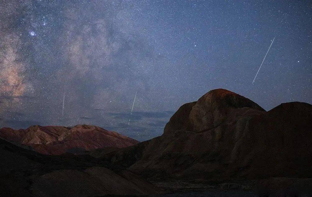 当流星光临地球的那一刻<strong></p>
<p>eos行情</strong>,用EOS记录下绝美星空