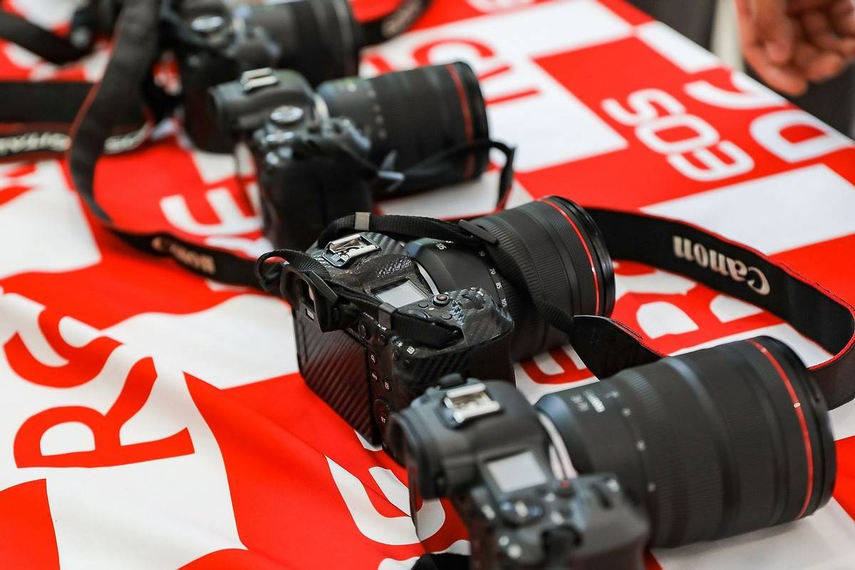 邂逅宠物小情人 佳能EOS深圳站摄影讲座开讲<strong></p>
<p>eos行情</strong>！