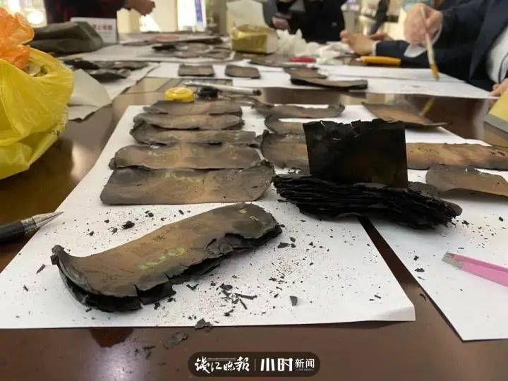 2万多人民币烧成“焦炭”！老夫妻焦急求助<strong></p>
<p>新农币</strong>，4个半小时后…