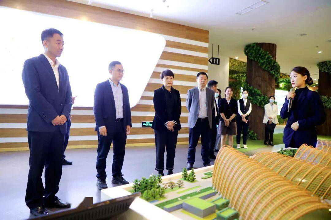 金融助力乡村振兴，场景赋能试点示范，省地方金融监管局党组书记童梦一行到天府农博园考察