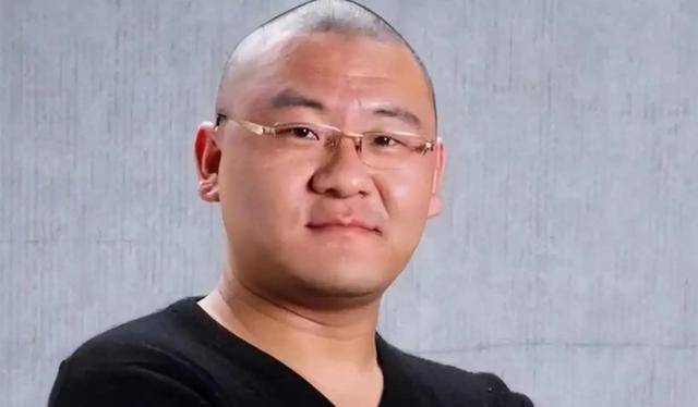 5年骗走百亿！傍上马斯克的中国骗子郭宏才，越活越嚣张