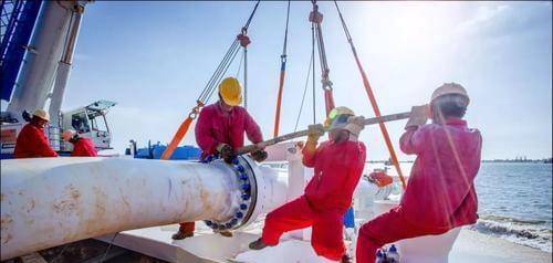 石油大国安哥拉<strong></p>
<p>中国石油股票走势</strong>，用石油偿还中国贷款，现在发展如何？