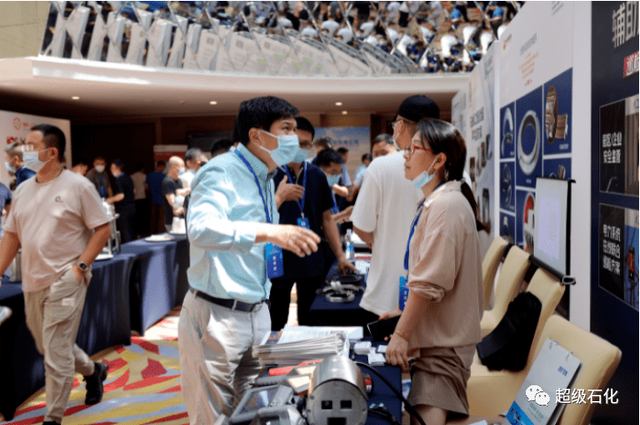 中国石油广东石化大力支持2023年（第四届）中国石油化工设备检维修技术大会<strong></p>
<p>中国石油股票走势</strong>！