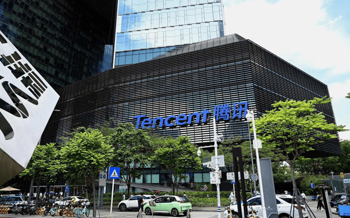 腾讯19年之前上市时<strong></p>
<p>腾讯股票</strong>，你若买下100万股票，最高时候可以赚到8亿