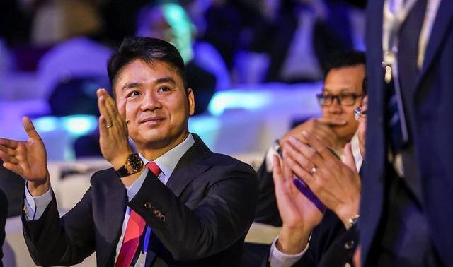 腾讯先清空京东股票<strong></p>
<p>腾讯股票</strong>，又以同样的手段清空美团，马化腾成大赢家？