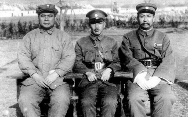 因为一个错别字<strong></p>
<p>一枚币两个错别字</strong>,两军阀几乎全军覆没,死伤几十万人