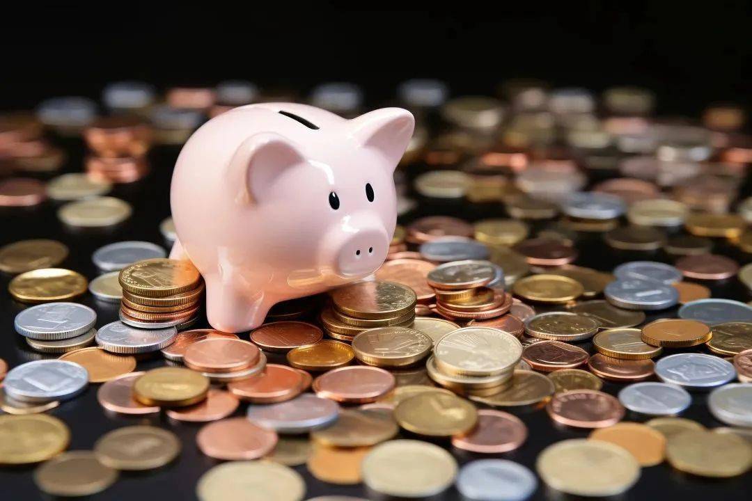 厦门街头惊现神秘男子疯狂“撒币”<strong></p>
<p>聚币网哪些币是eth</strong>！现金1分钟内被疯抢？网传原因是它？警方已介入！