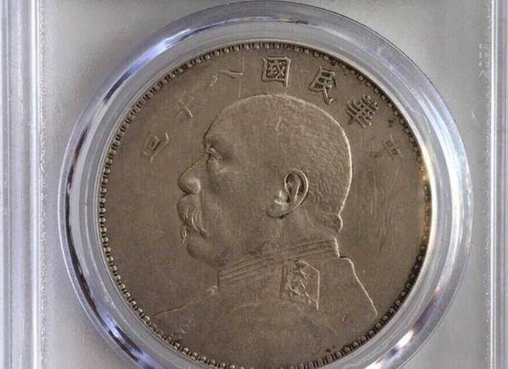 民国时期的袁大头<strong></p>
<p>民国法币现在值多少钱</strong>，它的材质是什么？现在值多少钱