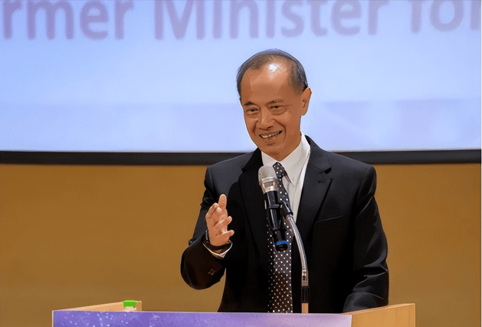 首单！国产飞机跨境交易<strong></p>
<p>gmq币币交易上线</strong>，用人民币结算