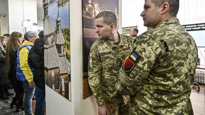 军事 | 泽连斯基开了前所未有大口子<strong></p>
<p>每天送色币的网址</strong>,这事问过约翰逊吗?