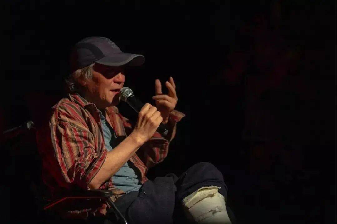 突传噩耗！他于今天7点40分去世<strong></p>
<p>分离交易可转换债券</strong>，作品家喻户晓！