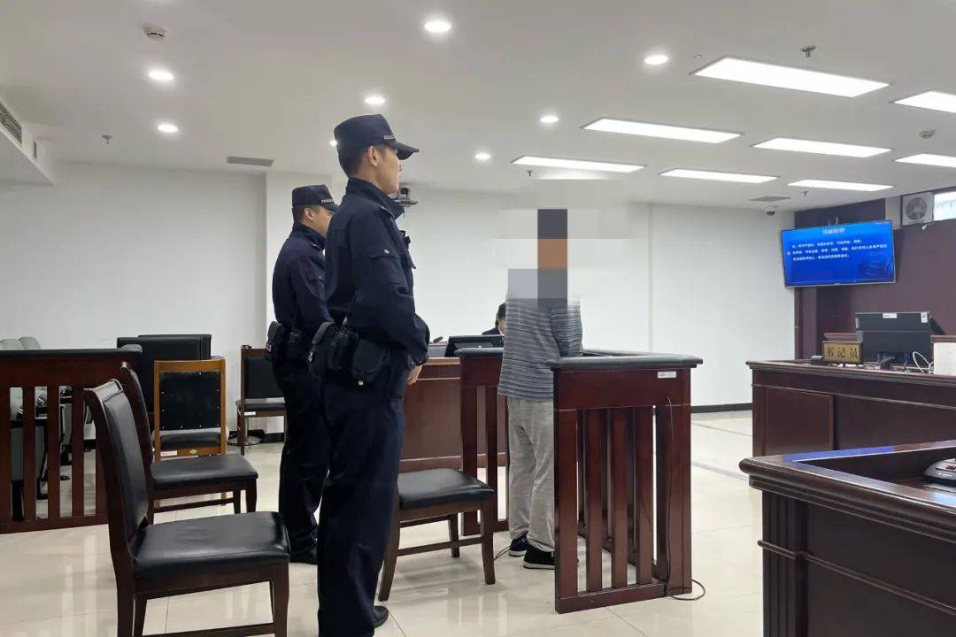 无耻!北京一对情侣租房<strong></p>
<p>货币互换以场内交易为主</strong>,遭五旬房东潜入、偷窥