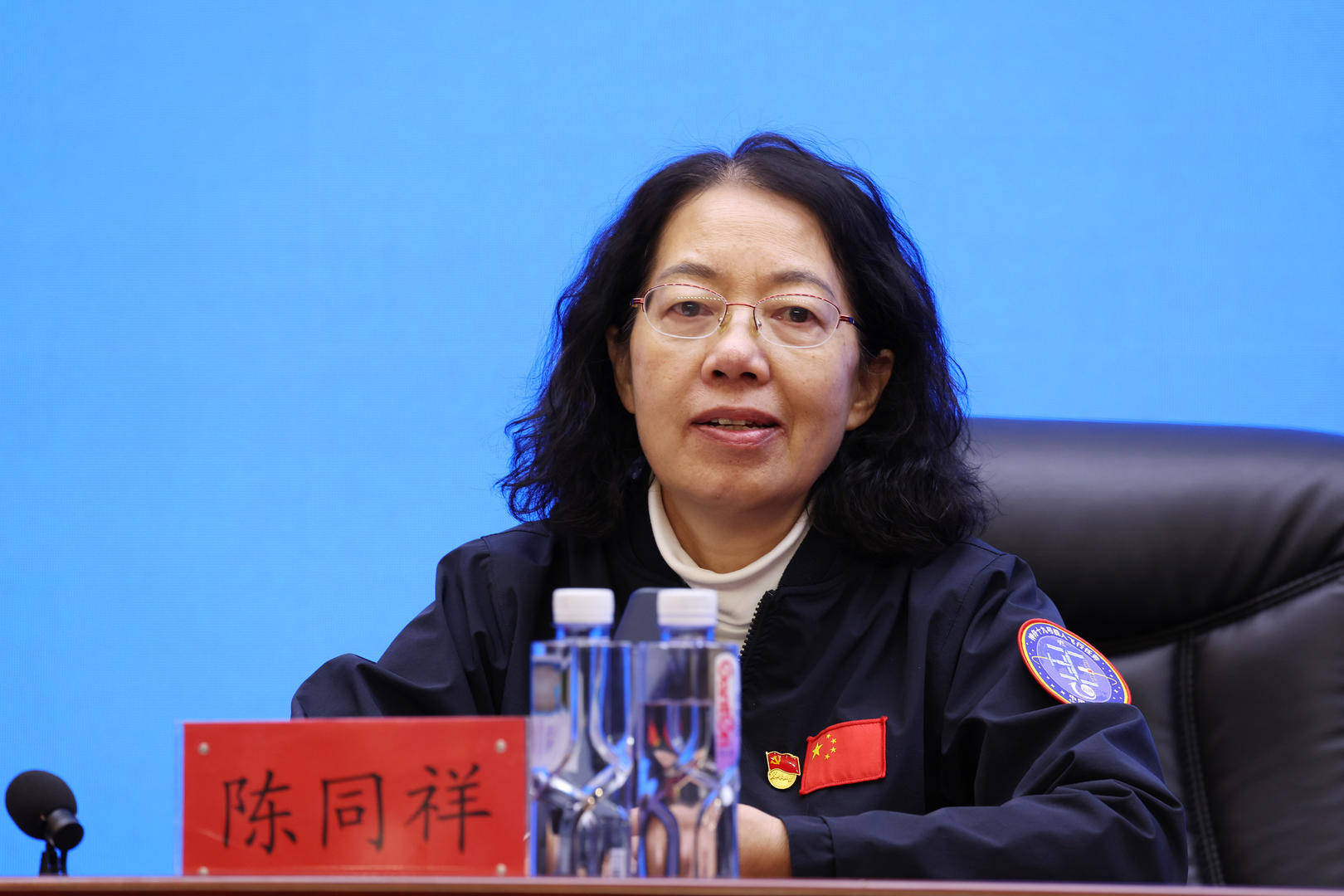 神舟十九号成功发射：采用6.5小时快速交会对接<strong></p>
<p>货币互换以场内交易为主</strong>，是装载物资最多最重的一次