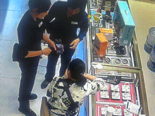 柳州女子到柳南万达买3万元黄金<strong></p>
<p>炒币k线图分析法</strong>，不挑款不问价，店员吓到报警！