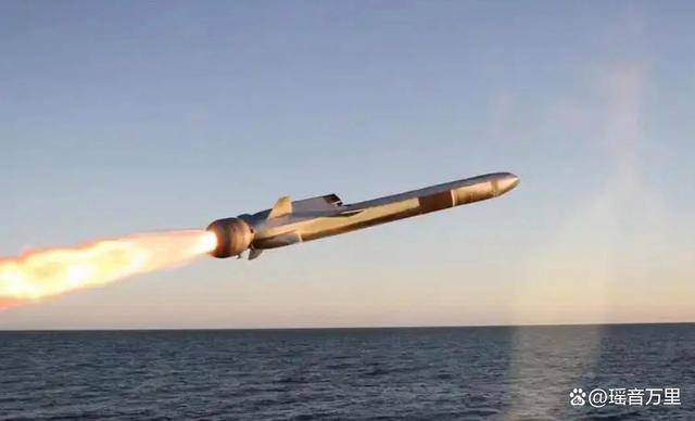 顿巴斯前线被打穿<strong></p>
<p>三角货币对冲指标</strong>，10万乌军临阵脱逃！泽连斯基索要“战斧”导弹