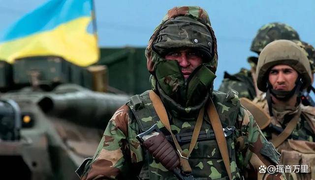 顿巴斯前线被打穿<strong></p>
<p>三角货币对冲指标</strong>，10万乌军临阵脱逃！泽连斯基索要“战斧”导弹