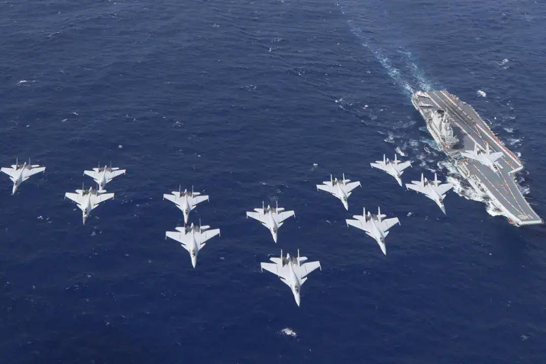 中国首个双航母战斗群横空出世<strong></p>
<p>货币资金交易成本过高</strong>！歼-15B/D居然悄悄装备这么多了？