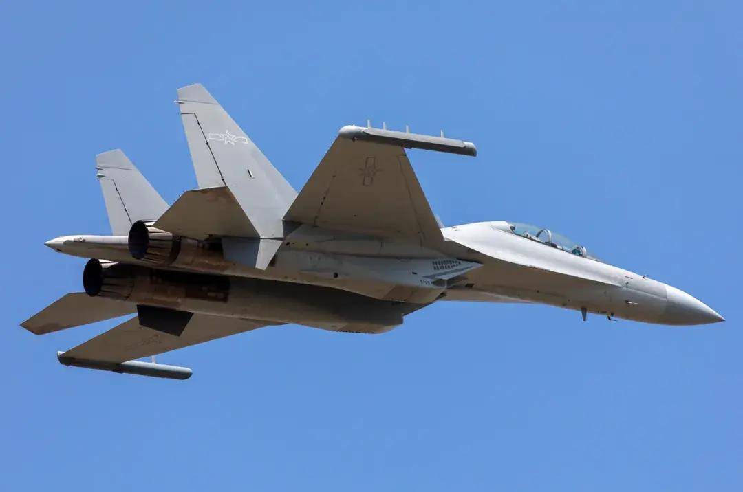 6型侧卫齐聚珠海<strong></p>
<p>土耳其货币货币贬值</strong>!歼-16和苏-35S孰强孰弱?歼-15T才是最强侧卫?