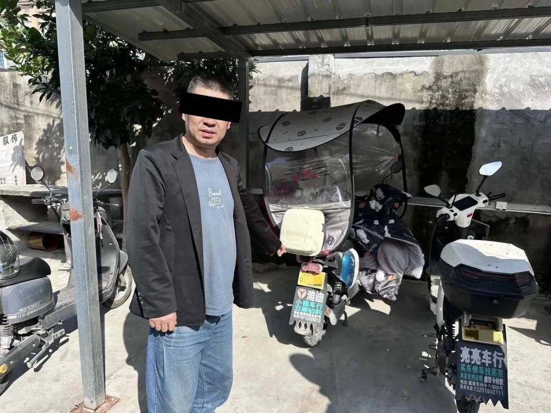 “我车被偷了<strong></p>
<p>ccr机器人自动炒币</strong>，车上有块毒猪肉！”男子深夜报警，结局大反转