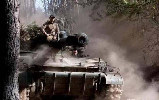 俄军发现大批外军和武器进乌<strong></p>
<p>炒币机器人有哪些</strong>，拜登允许承包商在乌修理美供武器