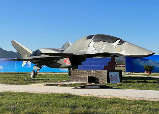 珠海航展<strong></p>
<p>炒币机器人有哪些</strong>，让美军越看越害怕？白帝战机现身，美航母二话不说掉头