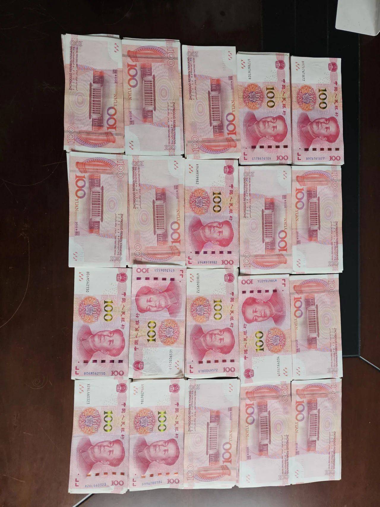 热水壶和“喜糖”里藏着大把现金<strong></p>
<p>炒币机器人有哪些</strong>，浙江多地已发生，警方提醒：司机请警惕