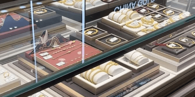 重回“6”字头<strong></p>
<p>币圈最新消息在哪里看</strong>！济南多家门店价格一夜下跌！