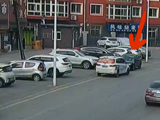 男子一时想不开<strong></p>
<p>非货币交易账务处理</strong>,服下头孢配白酒!40分钟后……