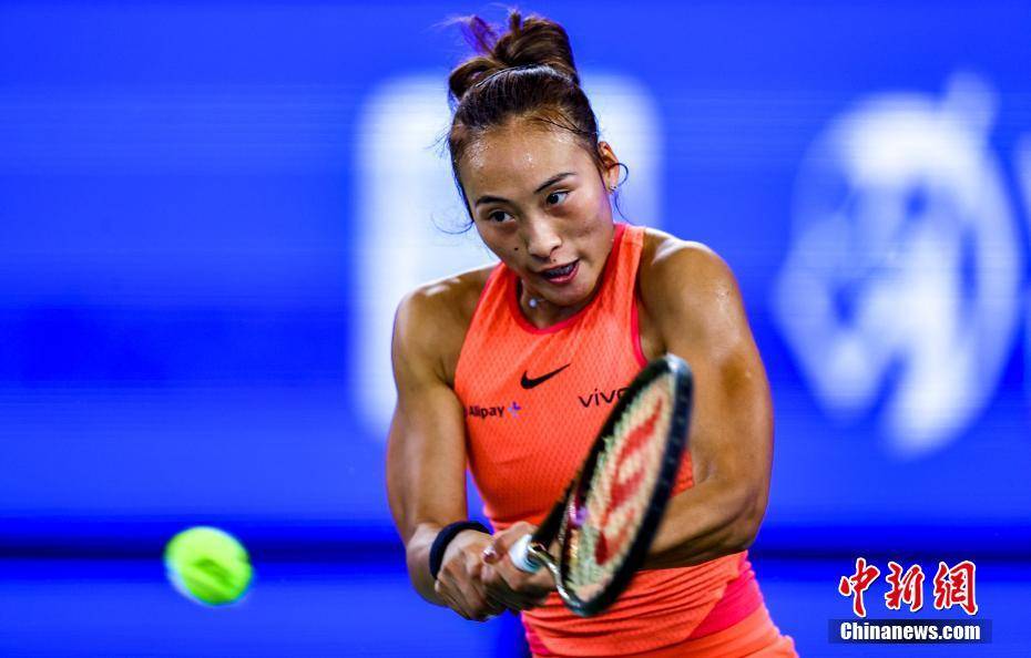 三年“三级跳”<strong></p>
<p>链圈</strong>!郑钦文提名WTA年度最佳球员