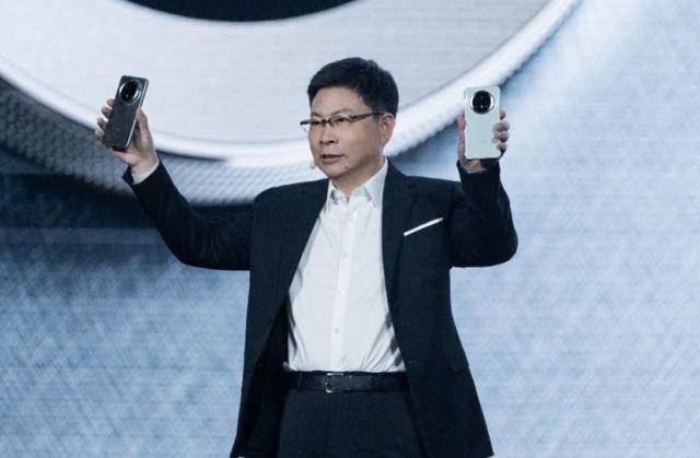 Mate新机鸿蒙系统“二选一”<strong></p>
<p>货币对冲套利原理</strong>，华为苹果激战国内高端机市场