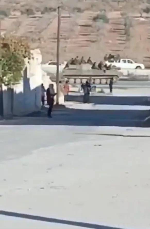 突发<strong></p>
<p>非货币性资产交易准则</strong>！叙利亚第二大城市阿勒颇沦陷：恐怖分子到处“打卡拍照”！