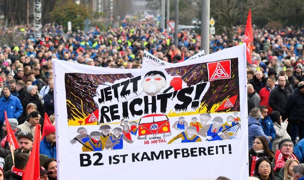 大众汽车10万工人罢工<strong></p>
<p>币圈一般去哪个论坛</strong>,欧洲汽车业怎么了?