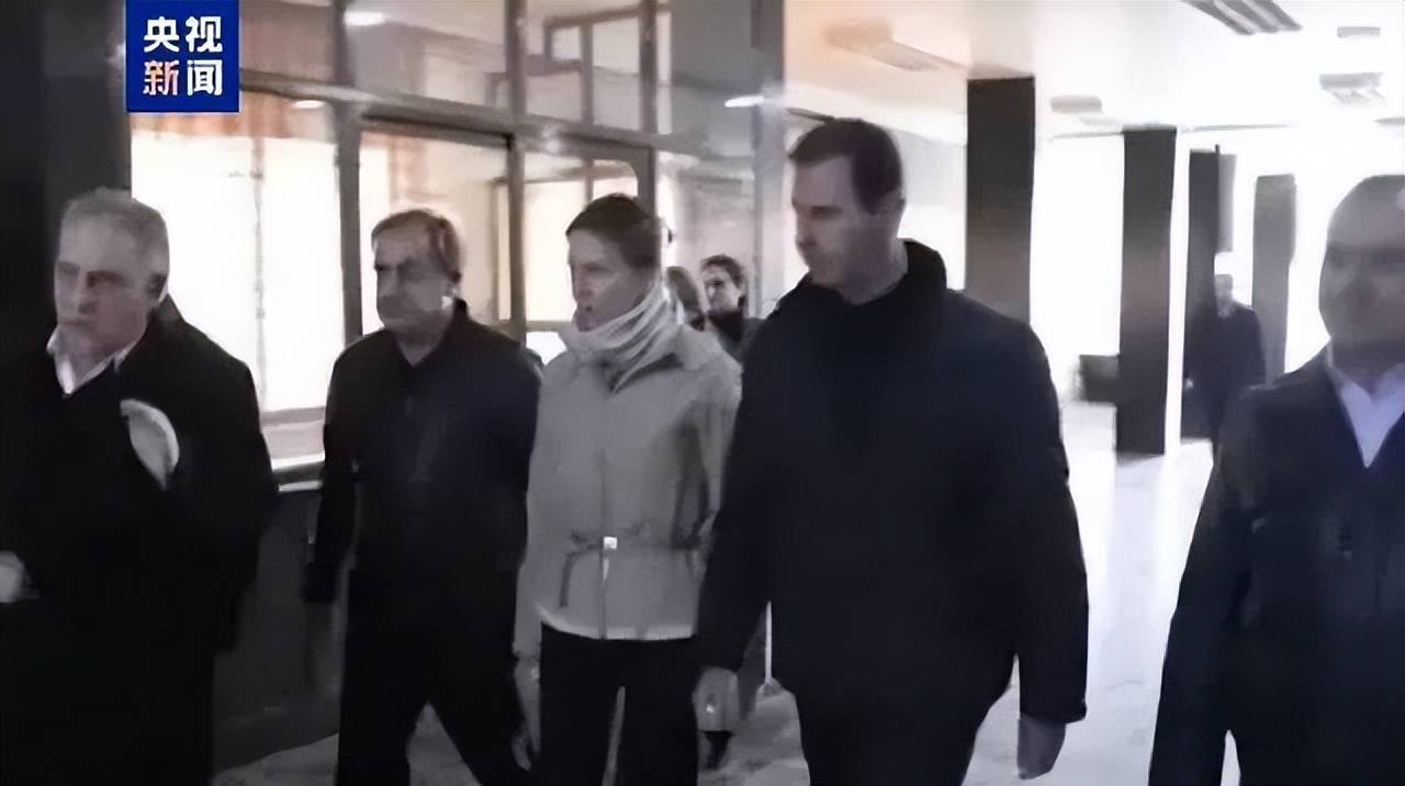 巴沙尔·阿萨德是怎样到达莫斯科的<strong></p>
<p>债券在途交易市场</strong>？