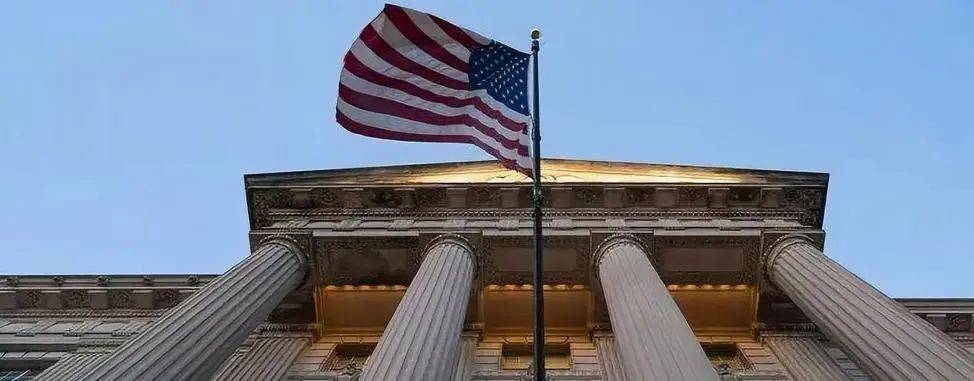 美国财政部长再放狠话：制裁中国银行在即<strong></p>
<p>加密货币量化交易</strong>，拜登离任前或上演终极对决