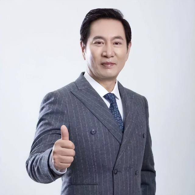 “坏人专业户”姚刚：一生无妻无子<strong></p>
<p>加密货币量化交易</strong>，如今53岁在千万豪宅一个人住