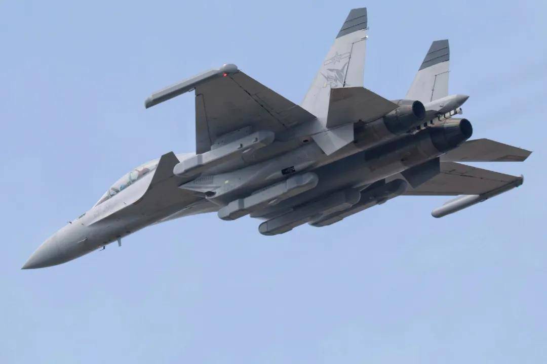 歼-15DH首次上舰！“山东”舰展示全甲板攻击<strong></p>
<p>加密货币量化交易</strong>，连续放飞24架？