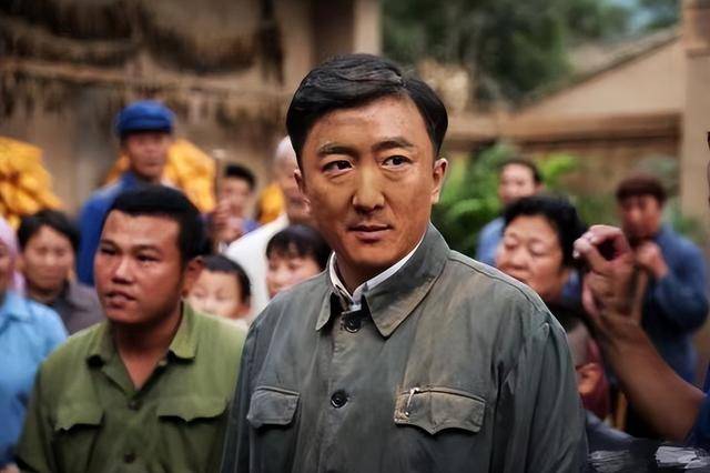 他是知名演员<strong></p>
<p>inchat币应</strong>，40岁二胎得女，41岁突然离世将悲痛留给妻子与儿女