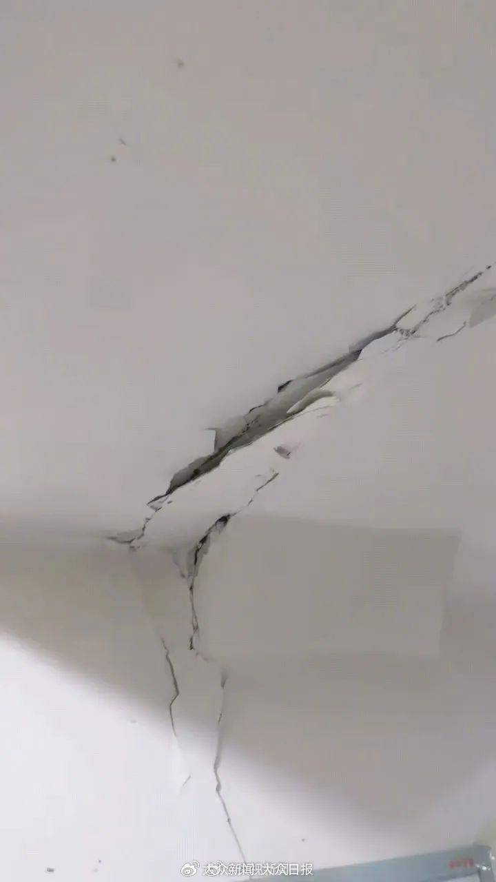 银川地震致部分列车晚点<strong></p>
<p>可转换债券交易规则</strong>,暂无人员伤亡情况报告