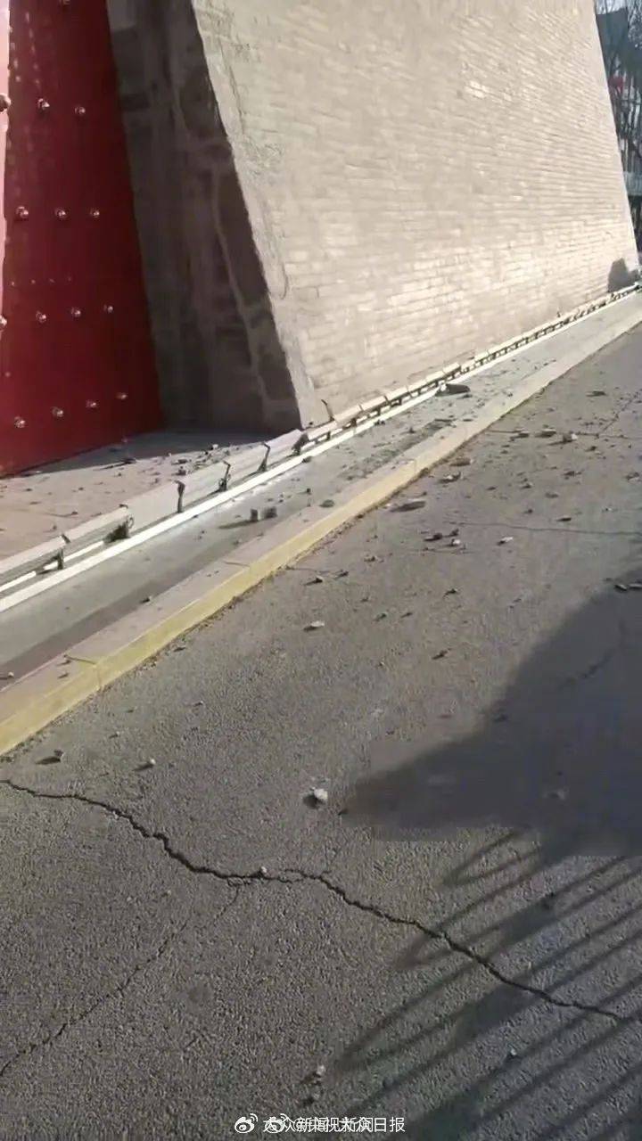 银川地震致部分列车晚点<strong></p>
<p>可转换债券交易规则</strong>,暂无人员伤亡情况报告