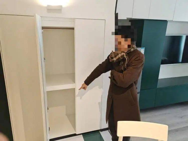 只因怀疑女友<strong></p>
<p>香港电子交易货币</strong>，上海一男子竟如此报复，刑拘！