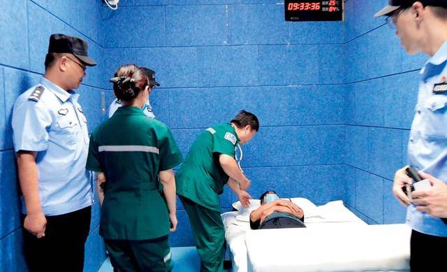 再曝非正常死亡<strong></p>
<p>香港电子交易货币</strong>，“指居”制度何去何从？