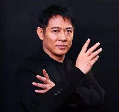 李连杰:后事一切从简<strong></p>
<p>ok下载</strong>，不用立碑也不用办丧事，树葬海葬都可以