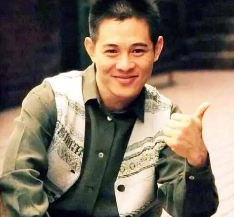 李连杰:后事一切从简<strong></p>
<p>ok下载</strong>，不用立碑也不用办丧事，树葬海葬都可以