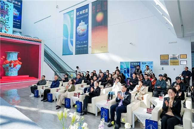 故宫博物院携手苏州湾数字艺术馆<strong></p>
<p>ok下载</strong>，共启“‘纹’以载道——故宫沉浸式数字体验展”