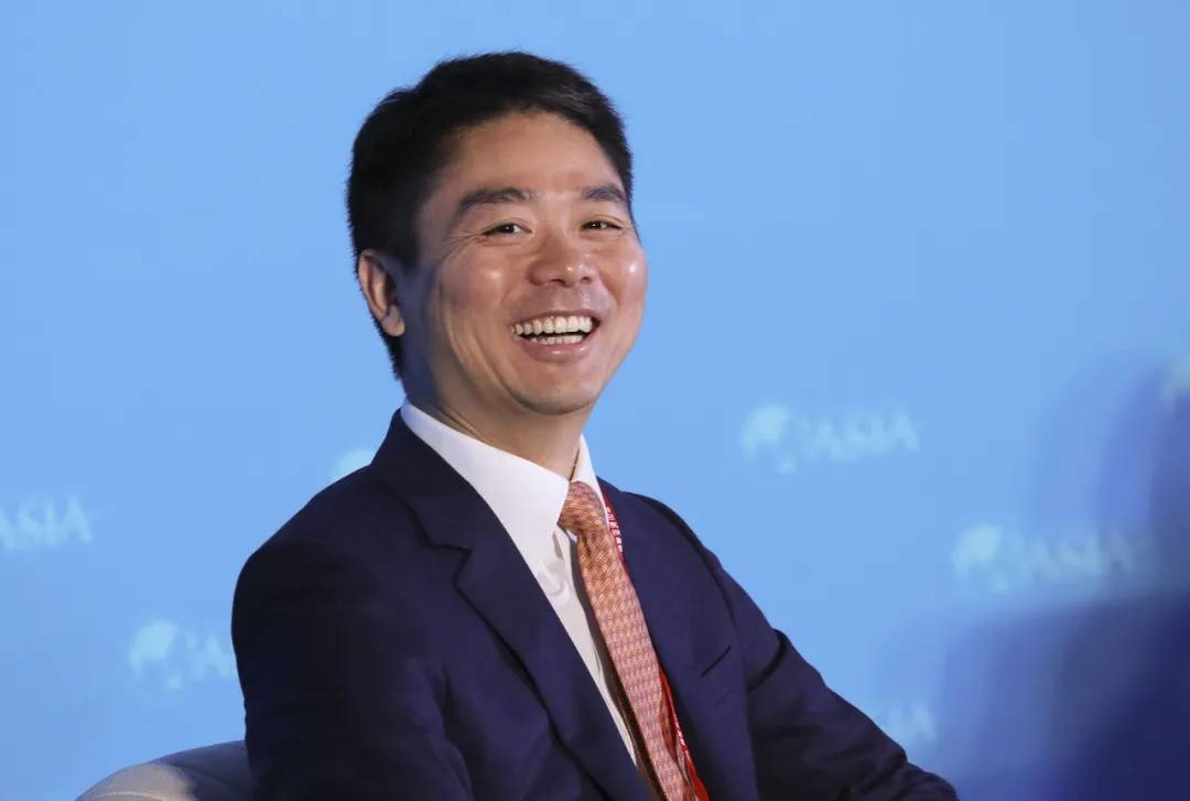 多位老师回应“刘强东发10万现金”<strong></p>
<p>如何玩币</strong>，师生旧合照曝光