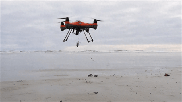 无人机“哗”的一声<strong></p>
<p>货币如何保值</strong>，从水中钻出！解放军多栖作战实力藏不住了