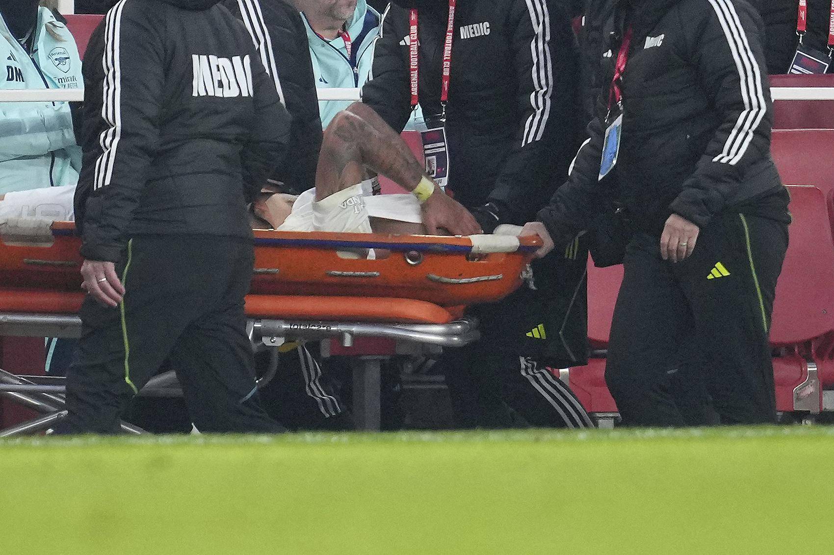 【足总杯】曼联淘汰阿森纳<strong></p>
<p>货币如何保值</strong>，“倒霉蛋”巴因德尔两扑点球成为英雄