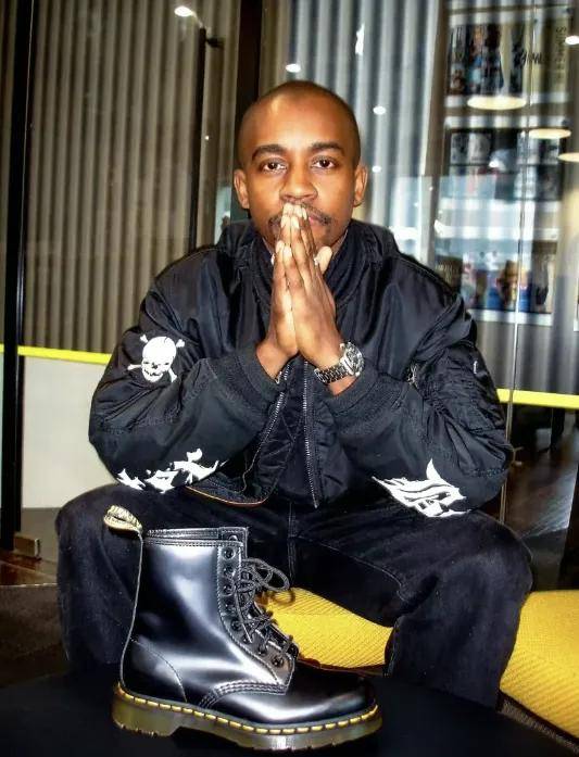 破产15年后<strong></p>
<p>货币如何保值</strong>,这个九死一生的品牌被收购了丨一周时尚大事件