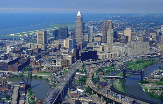 中东突然变天！连中俄都没想到<strong></p>
<p>如何对冲货币贬值</strong>，一国突然“倒戈”？瞬间引爆舆论